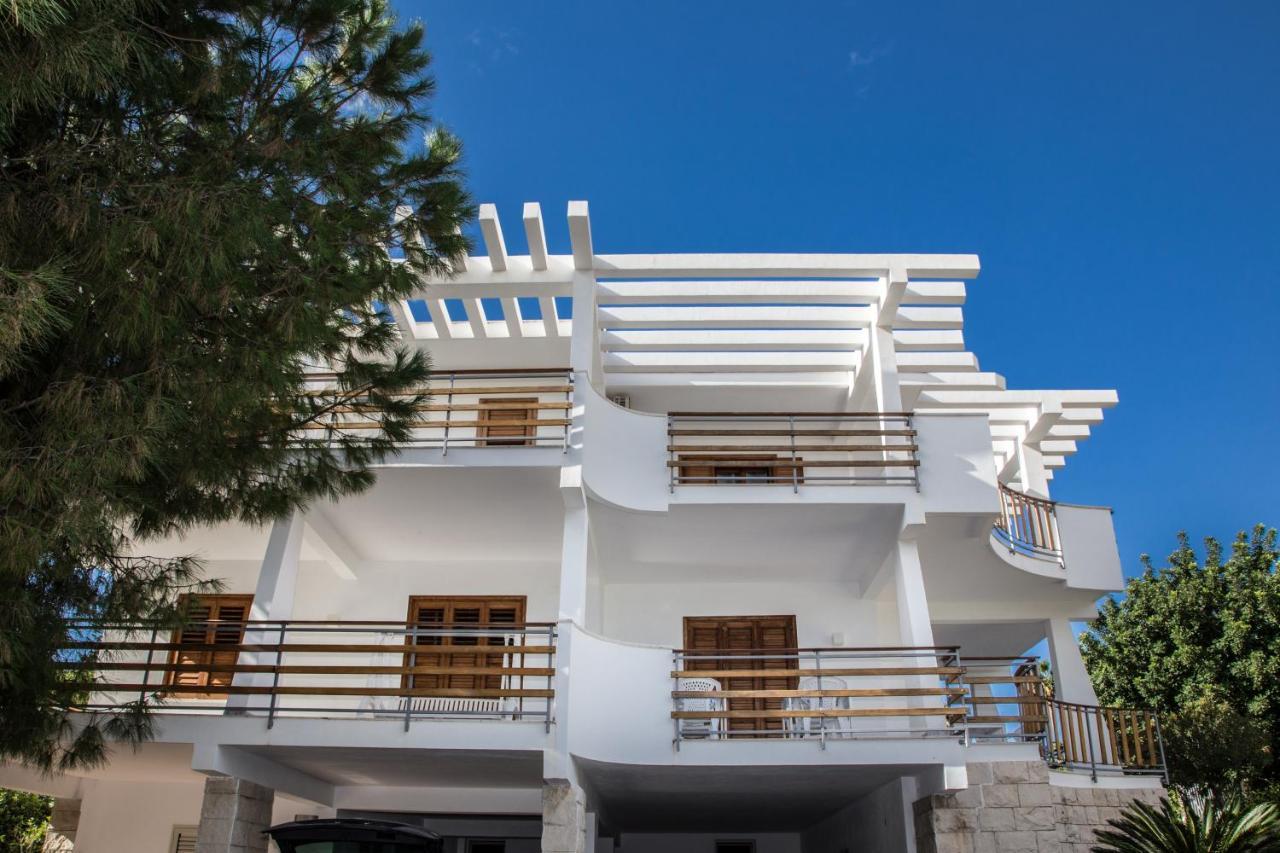 Villa Vega Fontane Bianche Exterior photo