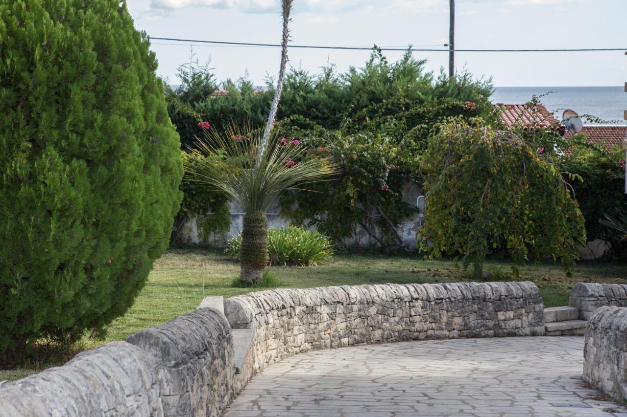Villa Vega Fontane Bianche Exterior photo
