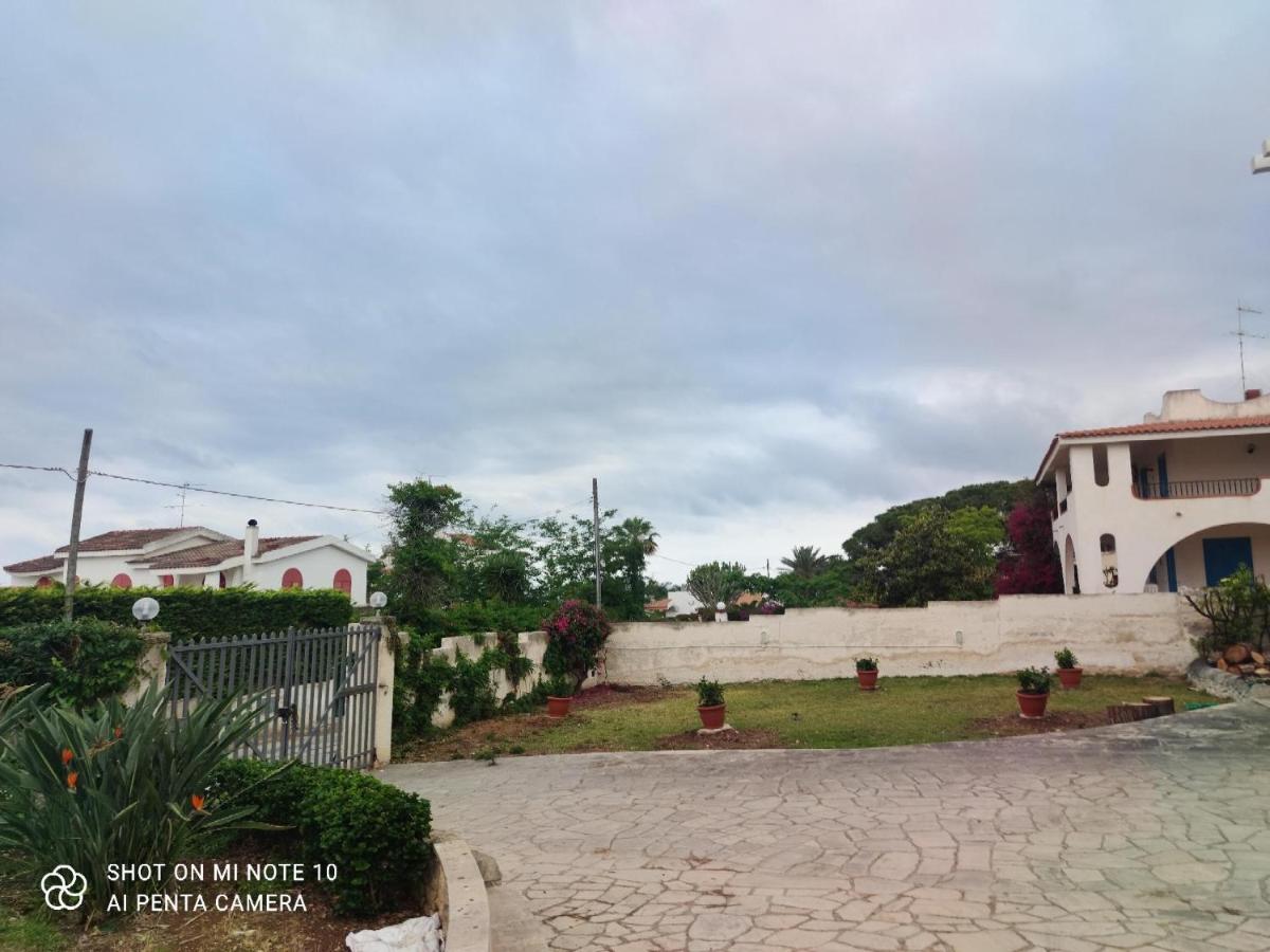 Villa Vega Fontane Bianche Exterior photo